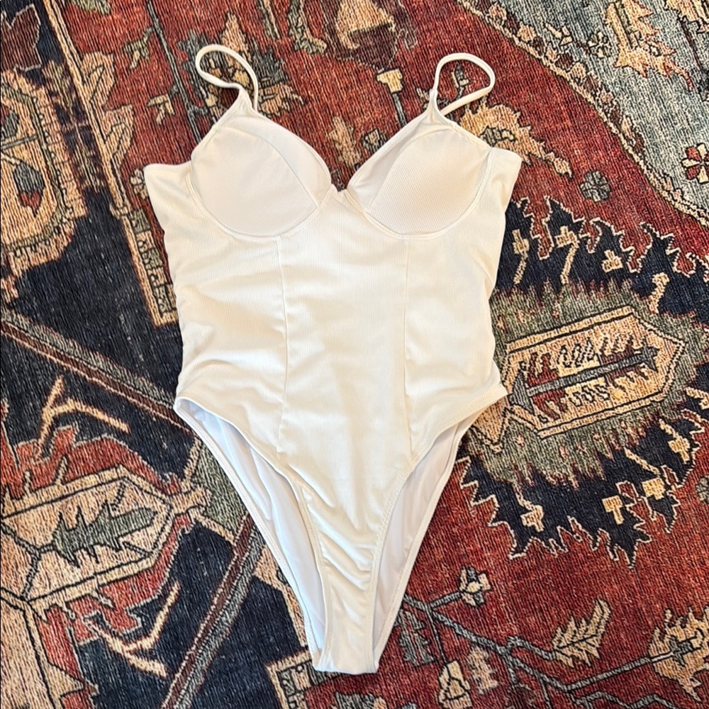 One Piece Balconette bra Swimsuit, size L